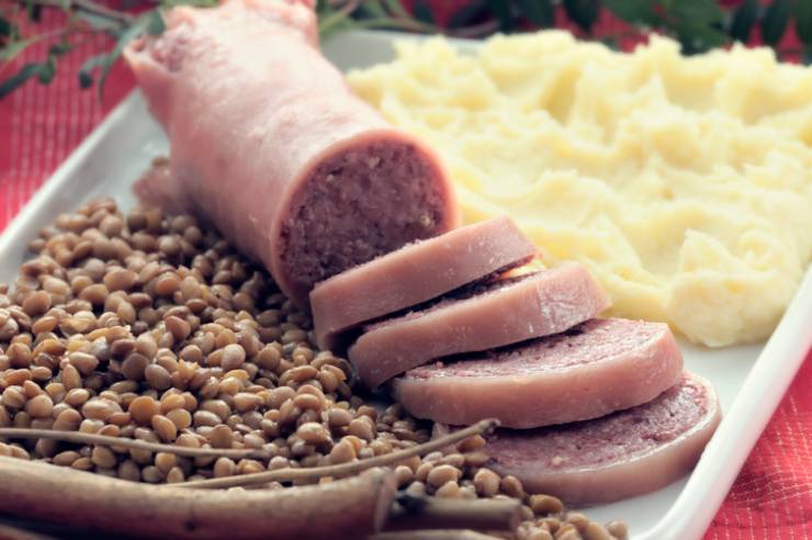 perro puede comer cotechino