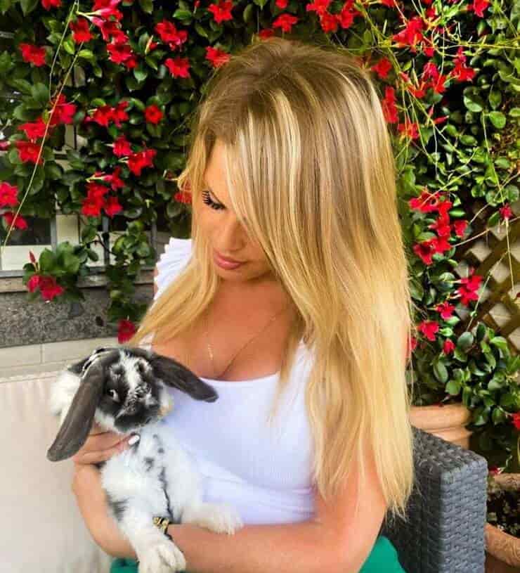 Carlotta Dell'Isola y Bam Bam
