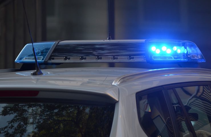 cierra el coche disfruta de la noche
